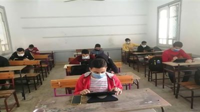 انطلاق امتحانات الصف الأول الثانوي اليوم في مادتي 