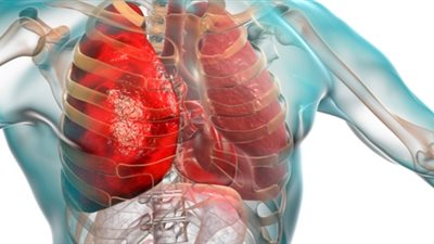 صعوبة في التنفس وضعف القدرات الذهنية..تعرف على أعراض التهاب الرئة 