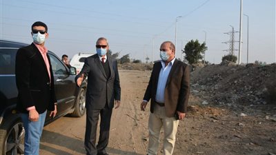 محافظ القليوبية يقود حملة مكبرة لإزالة الإشغالات بشوارع شبين القناطر