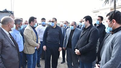 محافظ الشرقية يتفقد إنشاء مدرسة توفيق فتحي بتكلفة 5 ملايين جنيه (صور)