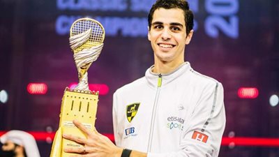 علي فرج يتصدر التصنيف العالمي للإسكواش للشهر الخامس على التوالي
