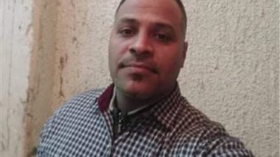 لم يرحم عجزهم وفقرهم.. بلطجي يتعدى بالأسلحة البيضاء على عائلته بعد فرض إتاوة عليهم (ومستندات)