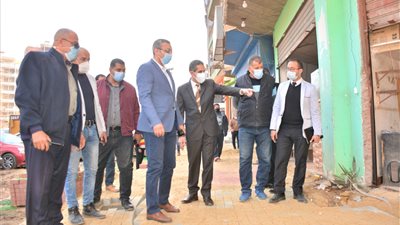 محافظ الغربية يتفقد المرحلتين الثالثة والرابعة من تطوير كورنيش طنطا (صور)