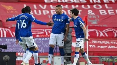 ريتشارليسون يقود هجوم إيفرتون أمام ساوثهامبتون