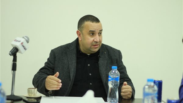 الكاتب وائل لطفي