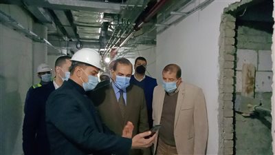 محافظ كفر الشيخ يتفقد مركز الأورام ويشيد بالمهندسين والعمال والفنيين (صور)