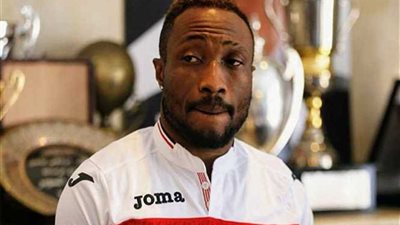 فيفا يهدد الزمالك بالحرمان من التعاقدات بسبب أشيمبونج