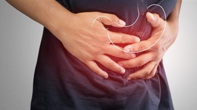 العسر الهضمي مؤشر لمرض خبيث.. تعرف على علاماته