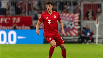 بافارد يعود لتدريبات بايرن قبل مواجهة دورتموند