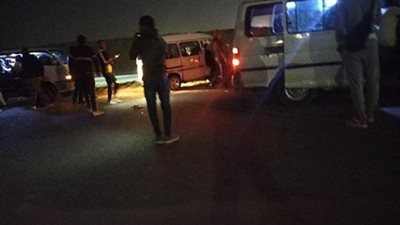 إصابة 10 أشخاص في حادث تصادم بالطريق الصحراوي بالمنيا