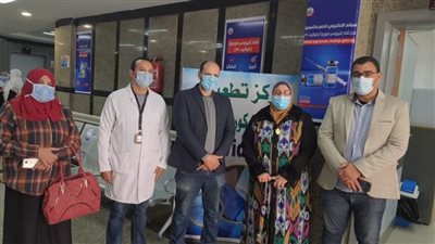 توافد المواطنين على مركز لقاح كورونا بمستشفى كفر شكر المركزي