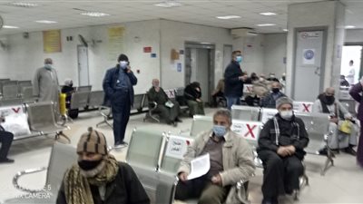 بدء تطعيم كبار السن وأصحاب الأمراض المزمنة في الغربية (صور) 