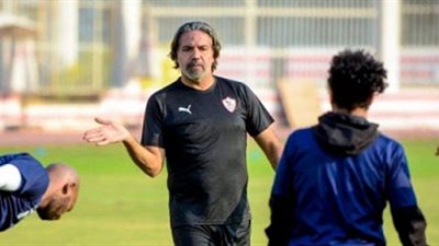 مدحت عبد الهادي: 