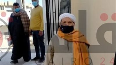 مواطن يشكر السيسي بعد تلقي لقاح كورونا بسوهاج ويناشد المواطنين سرعة التسجيل (فيديو)