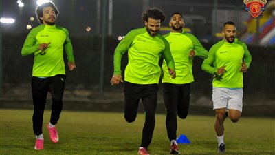 سيراميكا كليوباترا يخوض مرانه الجماعي استعدادًا للزمالك 