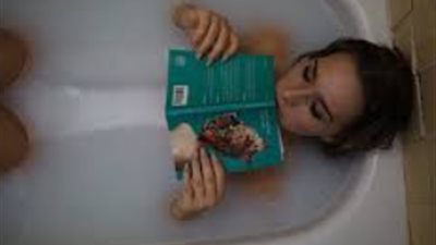 احذر من تلك العادة فإنها تصيبك بخطر العدوى