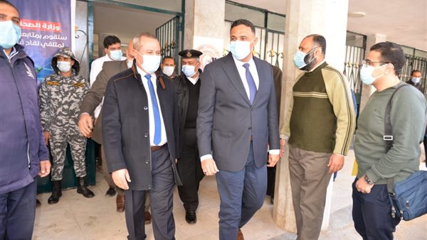 محافظ الدقهلية خلال