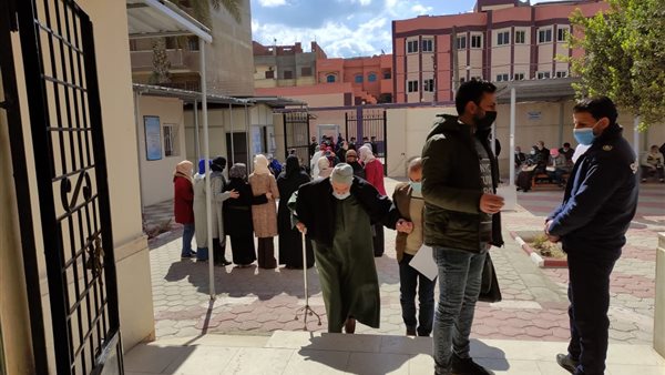 35 من كبار السن بالمنوفية