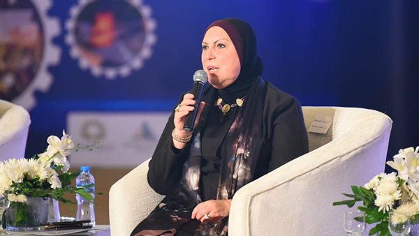 نيفين جامع وزيرة