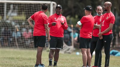 موسيماني يعلن قائمة الأهلي لمواجهة فيتا كلوب بدوري أبطال إفريقيا