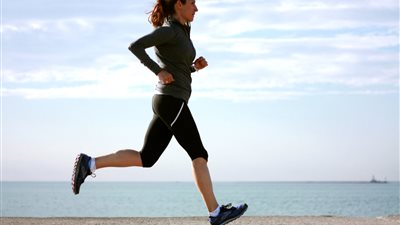 تعرف على كل فوائد الجري والمشي للجسم