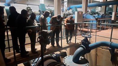 رئيس جهاز 6 أكتوبر يتفقد محطة تنقية مياه الشرب بالمدينة