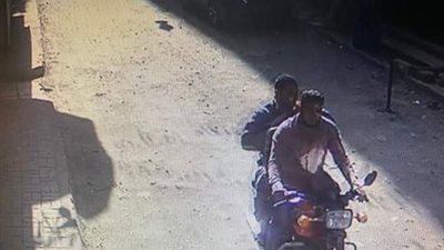 مطاردة مثيرة بين قوة أمنية وعاطلين بالقليوبية تسفر عن ضبطهما وبحوزتهما كيلو هيروين 