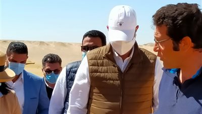 محافظ الفيوم: 