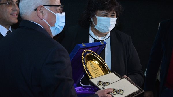 وزيرة الثقافة