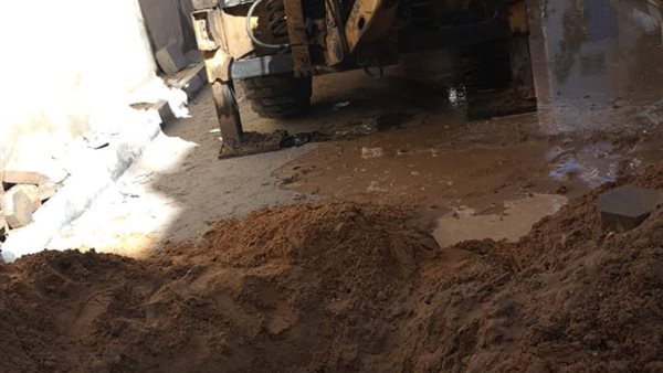 جانب من كسر الماسورة