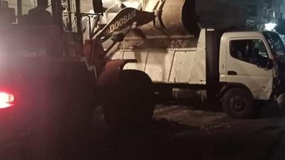 منعًا لانتشار الأوبئة.. رفع 64 طن قمامة ومخلفات بشبرا الخيمة (صور) 