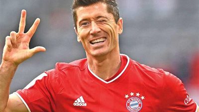 ليفاندوفسكي ينفرد برقم قياسي جديد أمام بوروسيا دورتموند