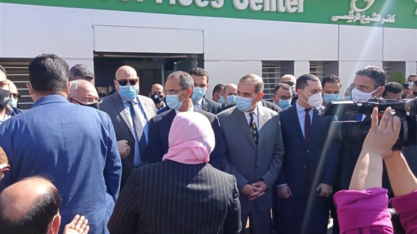 وزير الاتصالات