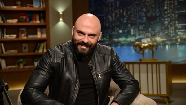 النجم احمد صلاح حسنى