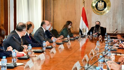 وزيرة التجارة تعرض البرنامج الجديد لتنمية الصادرات على المجالس التصديرية
