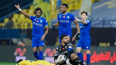 الهلال يستعيد نجومه قبل موقعة الوحدة في الدوري السعودي