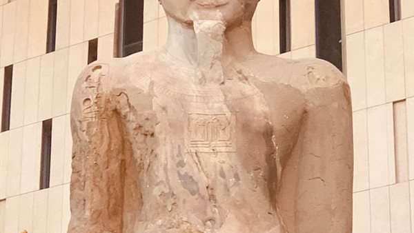 تمثال الملك رمسيس