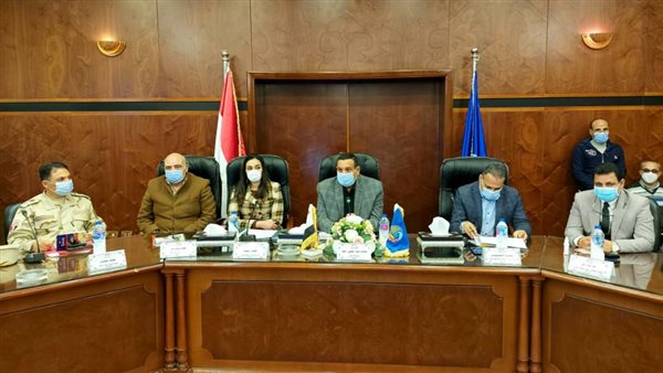 محافظ البحيرة