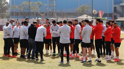 موسيماني يضع الرتوش الفنية الأخيرة للاعبين قبل مواجهة الإسماعيلي