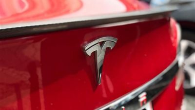سهم تسلا يرتفع 11.8% بدعم صعود قطاع التكنولوجيا
