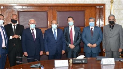 توقيع عقد للاستثمار في المخلفات الصلبة بـ 65 مليون جنيه ببورسعيد