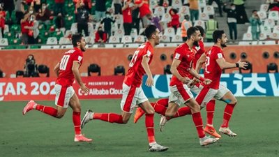 الأهلي يحتل المركز الـ44 في أفضل 50 ناديًا في العالم.. تعرف على تصنيف الزمالك 