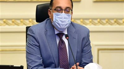 مدبولي يوجه بضرورة تطعيم الأطقم الطبية من القطاع الخاص بلقاح كورونا