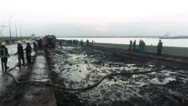 جانب من الحريق