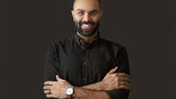 الدكتور أحمد الغريب