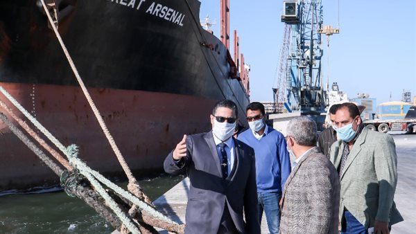 ميناء دمياط