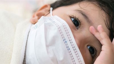 حجز 3 أطفال مصابين بكورونا بمستشفى الأطفال في بنها