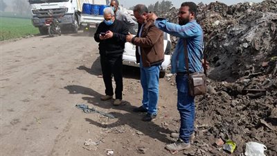 بدء رفع تراكمات 200 ألف طن قمامة بمقلب كفر هلال بالمنوفية