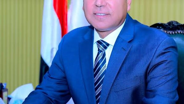 وزير النقل كامل الوزير