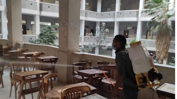 تطهير وتعقيم كليات